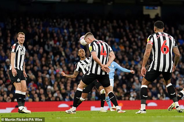 1710638033 748 Manchester City 2 0 Newcastle Bernardo Silva scores twice in first half