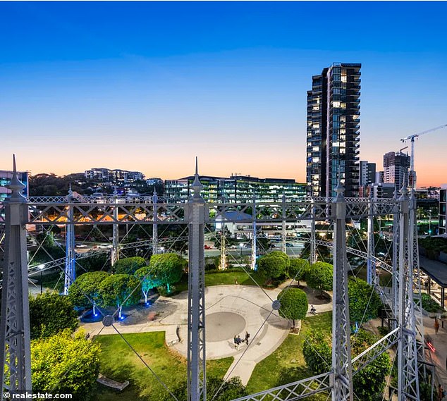 The picturesque riverside suburb of Newstead (pictured), four kilometers north of Brisbane's CBD, is plagued by a sewage smell that residents and business owners constantly complain about