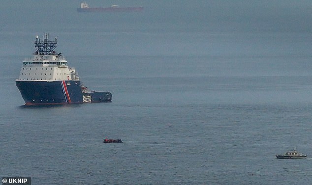 A French rescue ship, the Abeille, was seen close to the boat as it drifted towards British waters