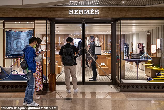 One Reddit user wrote: 'Hermes SAs don't get commission on bags.  The company believes the bags sell themselves, so no commission is given for bags'