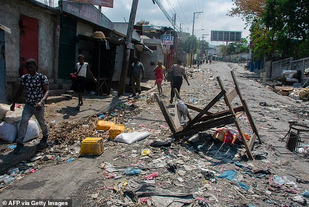 Up to 1,600 US citizens have asked the State Department for help in closing the airport and spreading the carnage to upscale neighborhoods around the capital Port-au-Prince.