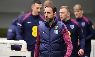 1711129794 103 Gareth Southgate should forget about Manchester United Hes better off