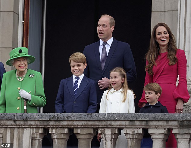 Prince George, Prince William, Princess Charlotte, Prince Louis and Kate on the balcony of Buckingham Palace on June 5, 2022, with the late Queen Elizabeth II