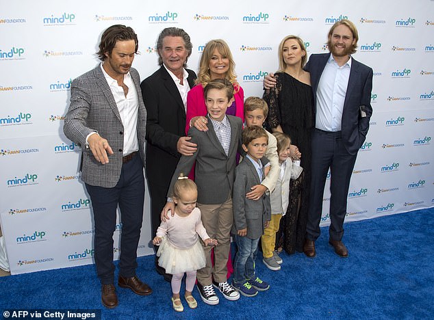 Oliver Hudson, Kurt Russell, Goldie Hawn, Wyatt Russell and Kate Hudson with children Ryder Robinson, Wilder Hudson, Bodhi Hudson, Rio Hudson and Bingham Bellamy in 2016