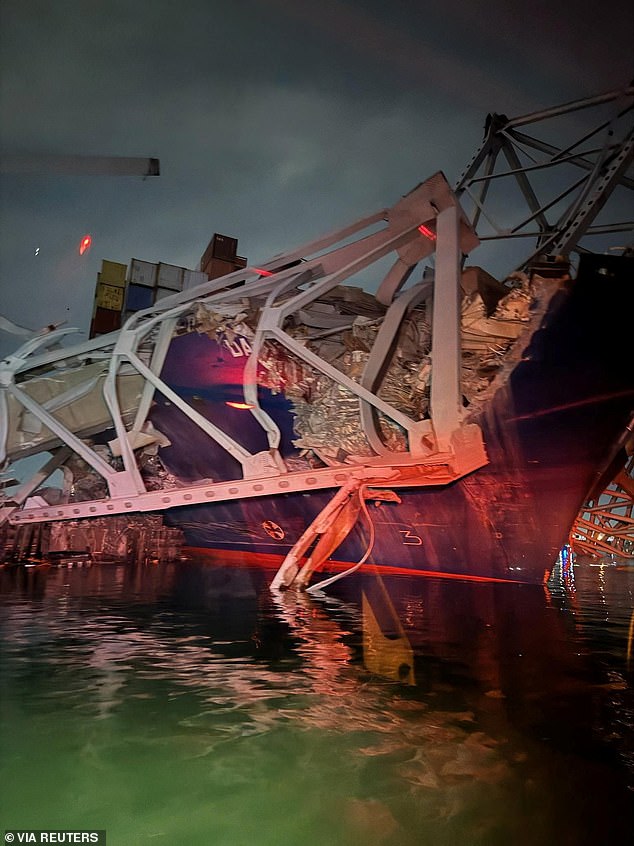 The ship involved is the 300-meter Dali, a container flying the Singapore flag