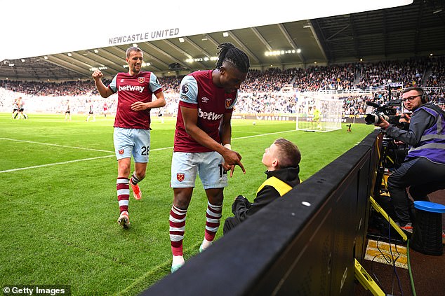 Kudus scored West Ham's second goal against Newcastle on Saturday afternoon and wanted to celebrate by taking a seat in the ball boy's seat, but he refused.