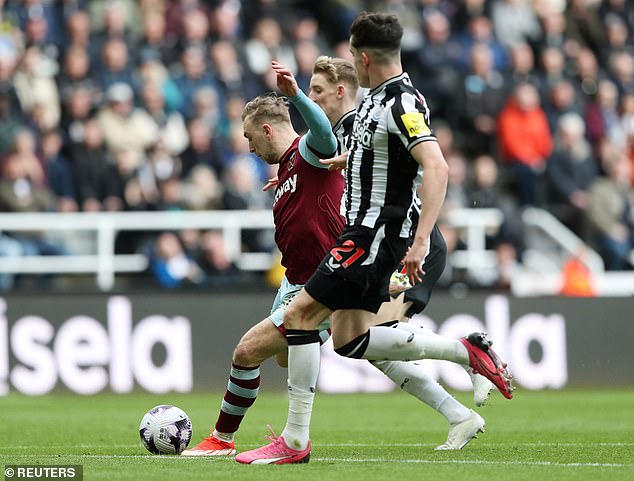 Jarrod Bowen assisted Kudus for the second goal of the match and provided a cool finish for the third