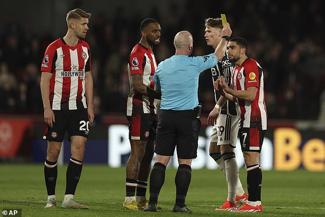 Referee Simon Hooper yellow carded both players for their involvement in the off-the-ball incident