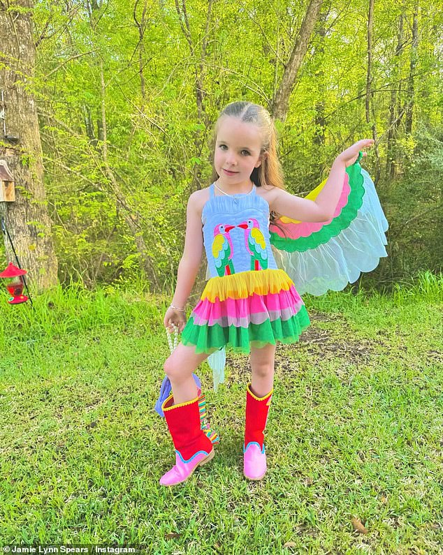 Jamie Lynn Spears posted a series of adorable photos of her youngest daughter, Ivey Joan Watson, age five