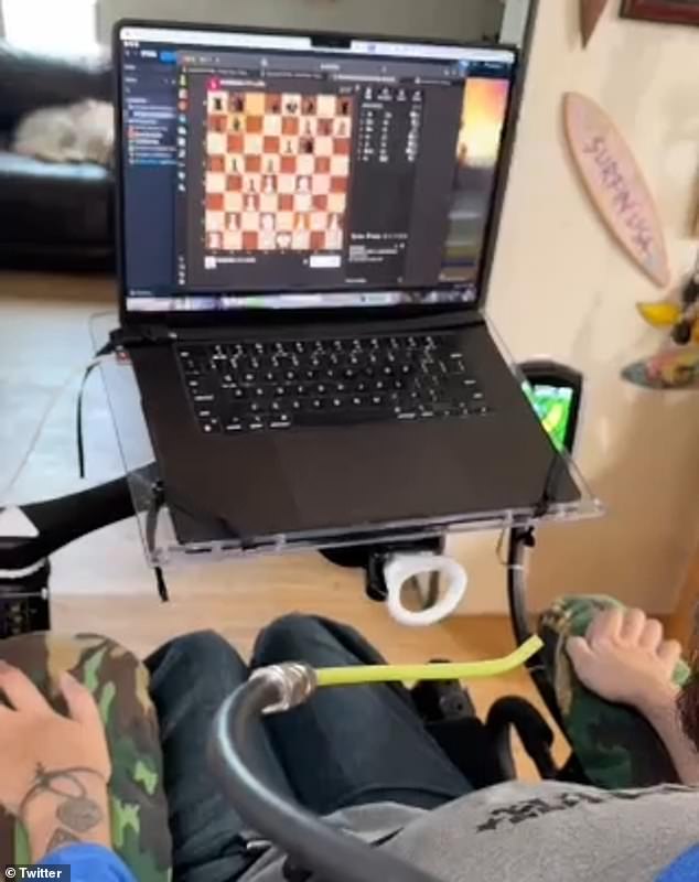 The disabled man, who suffered a freak diving accident eight years ago that left him paralyzed from the shoulders down, successfully played online chess using only his mind