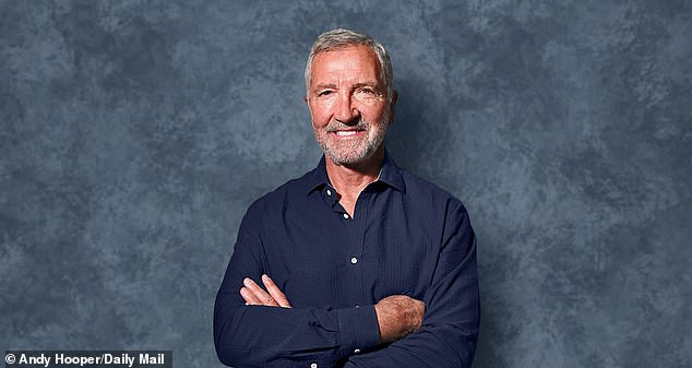 Mail Sport columnist Graeme Souness is said to be advising Southgate to remain in charge of England