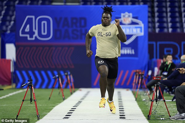 Amarius Mims impressed NFL scouts on Sunday while running the 40-yard dash in Indianapolis