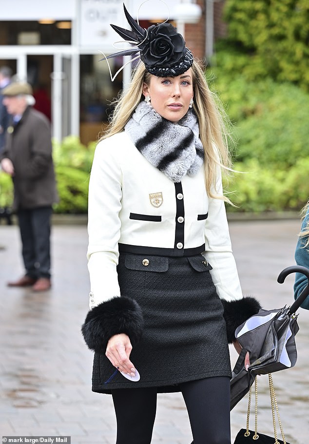 Chanel-inspired black and white looks seemed popular