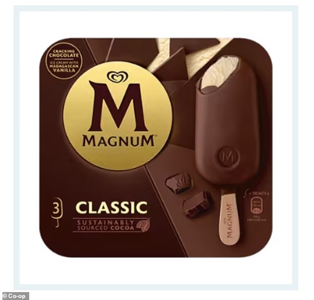 A pack of Magnum Classic ice creams, similar to the recalled ones.  The affected products have a best before date of 11/2025 and one of the following batch codes: L3324, L3325, L3326, L3327 or L3328