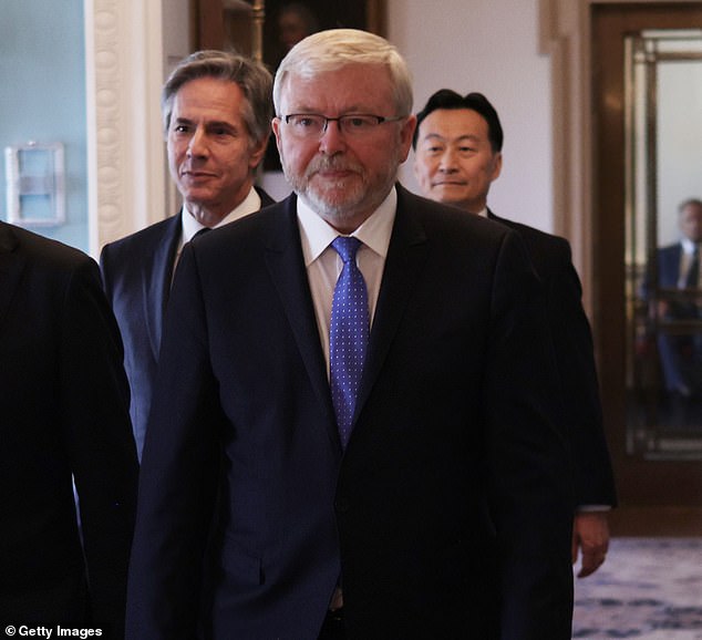 A question to Donald Trump highlighting negative comments made by US Ambassador to Australia Kevin Rudd (centre) was previously orchestrated by News Corp