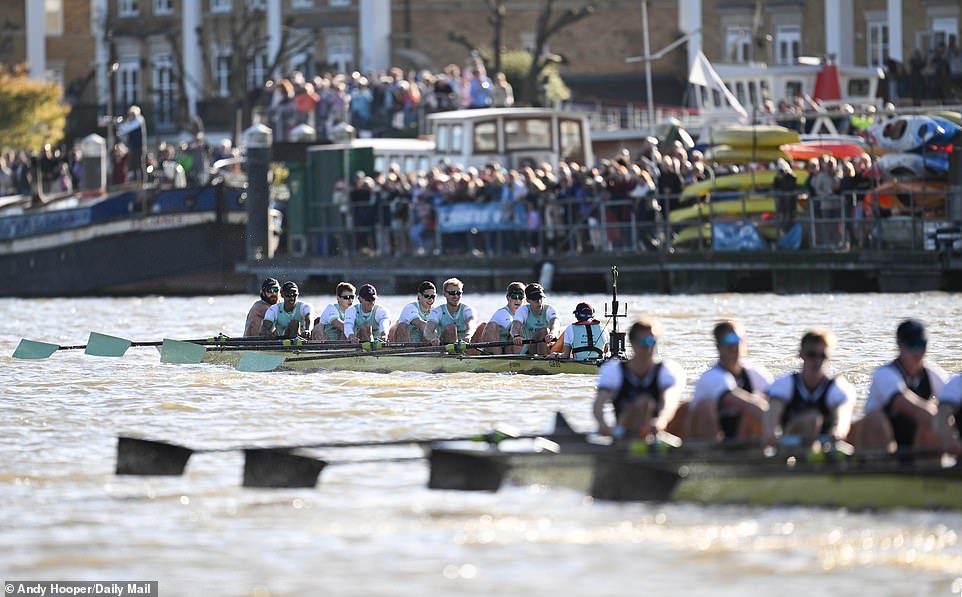 1711952251 294 SOUL OF SPORT Thousands flock to the River Thames to