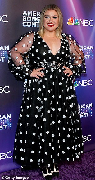 The American Idol veteran looked incredibly slim during her talk show on Monday in a dress with a white top and black bottom.  Seen in March 2022