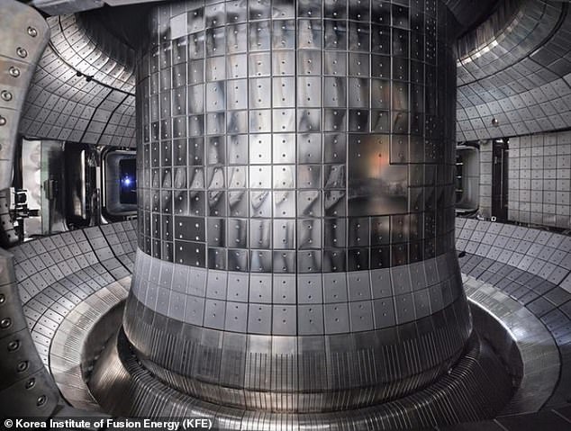 In a tokamak, the energy produced by the fusion of atoms is absorbed as heat in the walls of the vessel.  Pictured: the KSTAR vacuum vessel