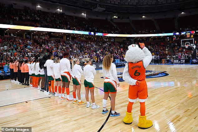 A photo of LSU absent during the national anthem against Miami in 2023 resurfaced