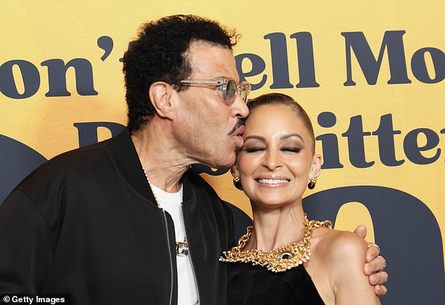 The music legend, 74, planted a sweet kiss on the actress' forehead as they posed for photos together on the red carpet