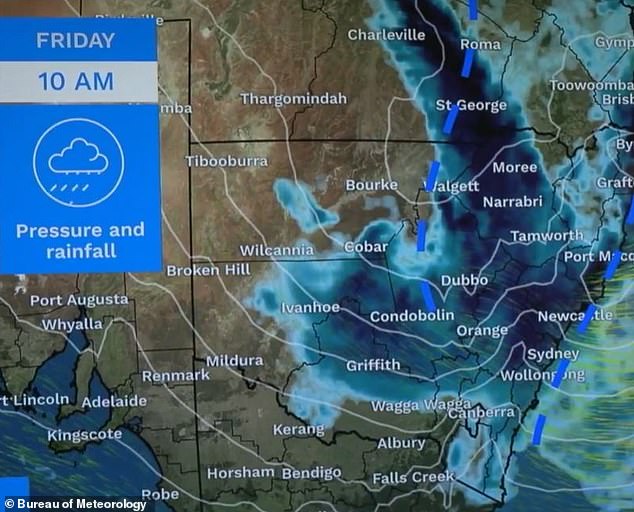 There will be massive rainfall over the next 72 hours, with 300mm forecast along the east coast and 200mm in isolated areas.