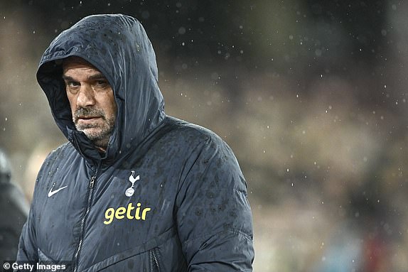 LONDON, ENGLAND - APRIL 2: Ange Postecoglou of Tottenham Hotspur during the Premier League match between West Ham United and Tottenham Hotspur at the London Stadium on April 2, 2024 in London, England.  (Photo by Vince Mignott/MB Media/Getty Images)