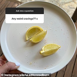 She shared three photos showing the types of foods she craved: a plate of sliced ​​lemons, waffles and caper cake, and a glass of milk.