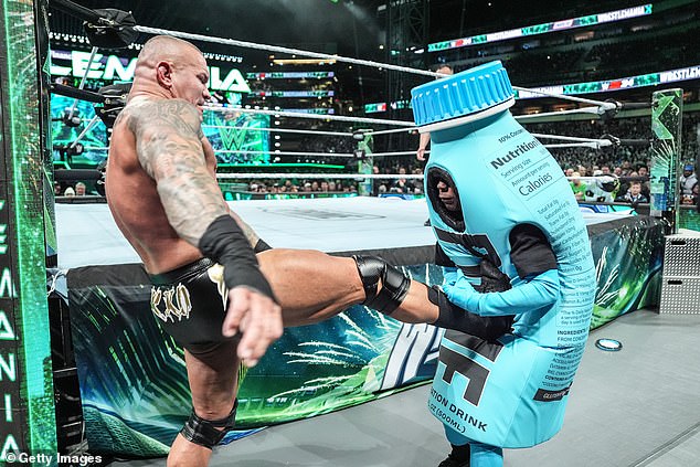 IShowSpeed ​​was attacked by Randy Orton after he got involved in his match with Logan Paul