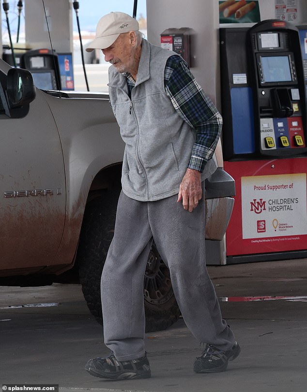 The legendary actor wore a similar outfit when he grabbed a bite to eat with his wife, who wore a floral blouse and dark jeans.