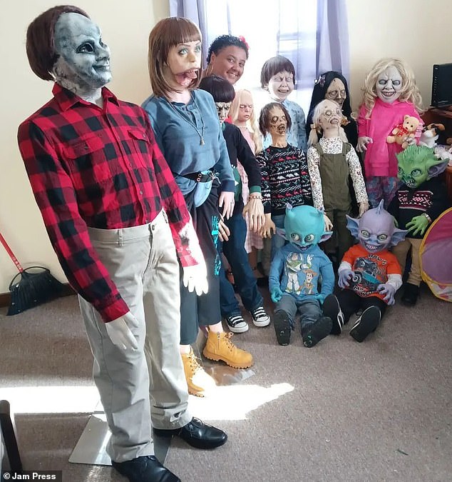 Together the trio raises a large family and has 10 children between them, including zombie dolls Rachel, Luna, Billy, Holly, Victor, Marty, Finney, Gremly, Robbie and Molly