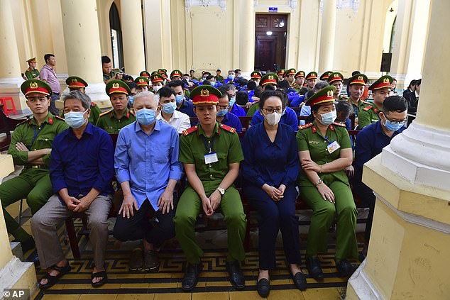 Lan denied the accusations and blamed her subordinates.  In the photo: some defendants during the trial