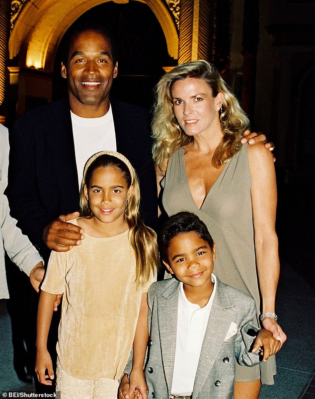 Simpson with Nicole, Sydney Simpson and Justin Simpson at the 1994 premiere of Naked Gun 33 1/3 in Los Angeles