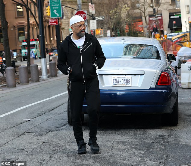 The Oscar-nominated actor slowly walked away from the car in another corner of the scene