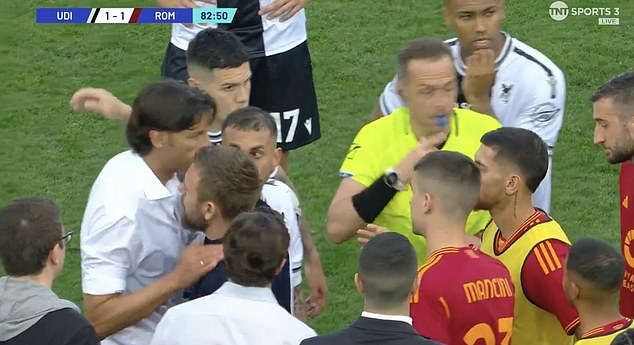 After the decision was confirmed, De Rossi hugged his Udinese counterpart Gabriele Cioffi