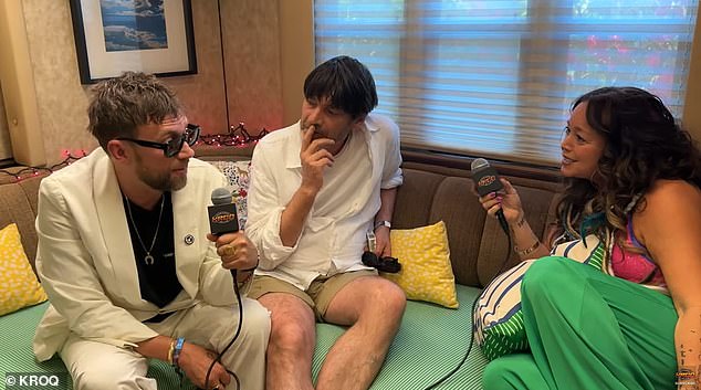 Before their show, Damon and bassist Alex James spoke to KROQ about their return to the desert, revealing that they received a phone call in the evening telling them they had five minutes to decide whether to perform.