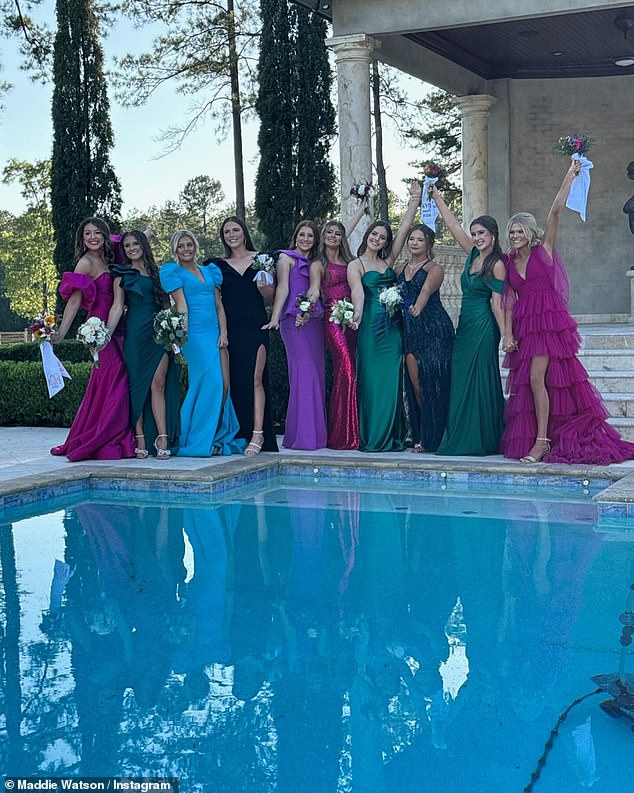 Seen with her prom friends in Louisiana, where Jamie Lynn and Britney grew up