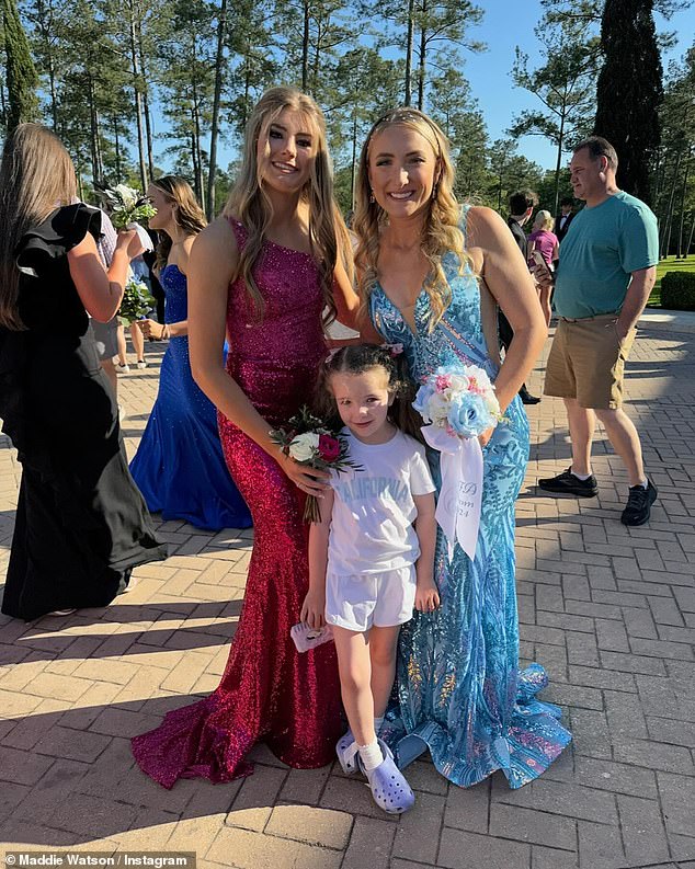 Maddie posed with a friend and her little sister