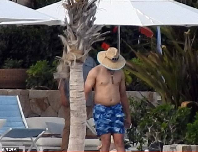 During a family trip to Mexico, Mahomes showed off his dad hanging out by the pool
