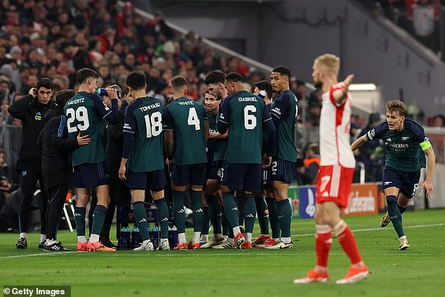 Martin Odegaard reacted quickly when he saw Bayern's action during a drinks break