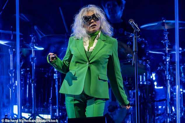 Deborah Harry, 78, (photo) frontwoman of the American band Blondie, also took the stage by storm this weekend in an electric green suit