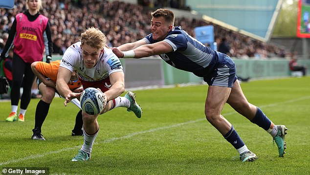 Louis Lynagh gave Harlequins their first try of the day to thwart Sale's opening display of dominance