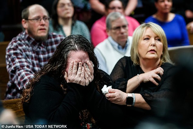 Raquel Smouthers (left), the aunt of the two deceased children, testified in court