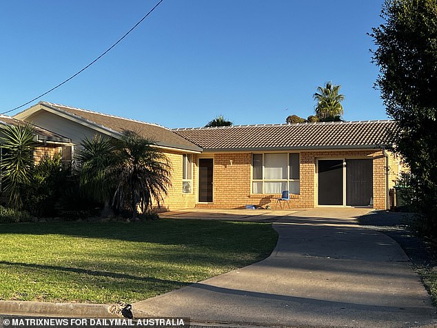 In the photo: Daniel Billings' rental house.  He shared it with other traders