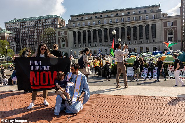 1714434945 384 Columbia starts SUSPENDING students in anti Israel encampment barring them from