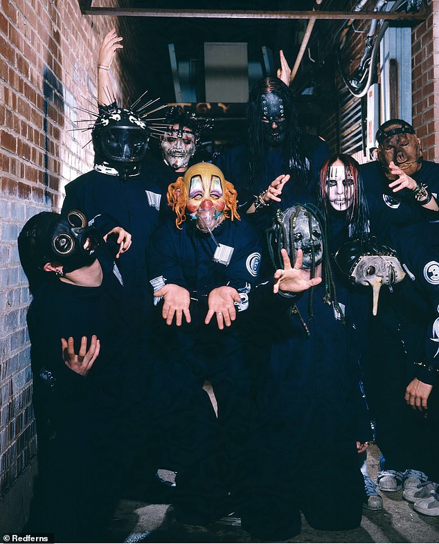 Slipknot's debut album failed to reach the top 50 on the Billboard 200 chart, but did top the magazine's Hitseekers chart