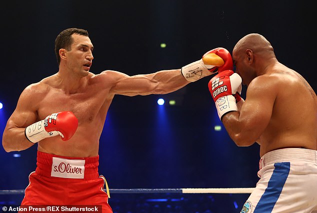 Leapai Jr.'s famous father  fought boxing legend Wladimir Klitschko for the world heavyweight title in 2014 (photo)