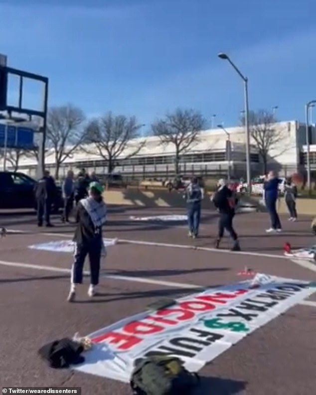 Anti-Israel protesters closed Chicago's O'Hare Airport as they blocked the highway and left passengers frustrated