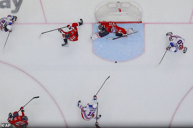 There was an unpleasant incident after this Rangers goal against the Capitals by Vincent Trocheck (16)