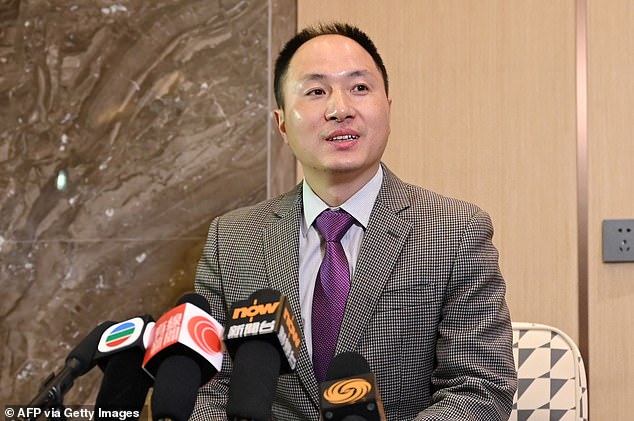 He Jiankui (pictured at a 2023 press conference) announced that he has returned to the laboratory after being imprisoned for genetically editing human babies