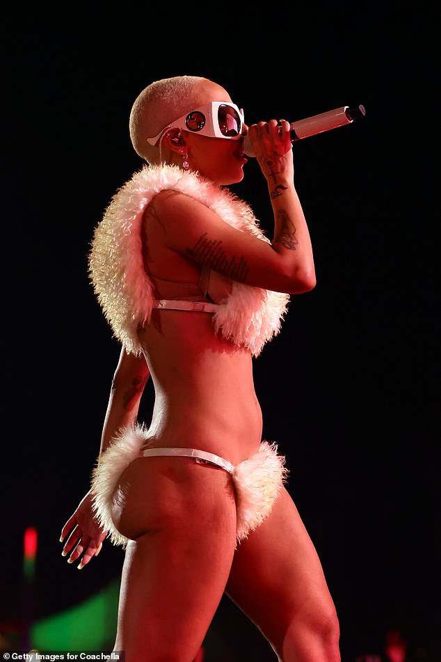 Doja Cat turned things up and closed out the first weekend of Coachella 2024 with some unique and sassy outfits